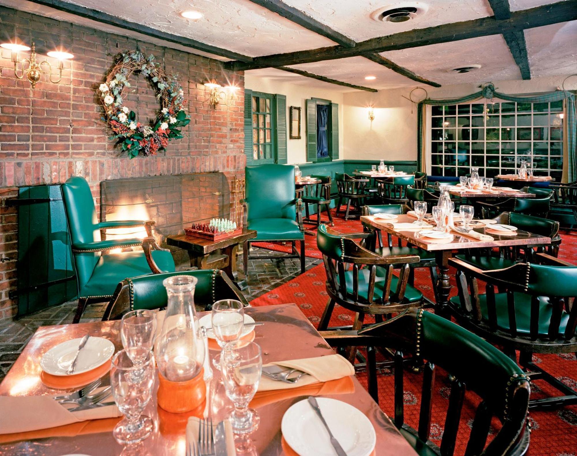 The Olde Mill Inn Basking Ridge Экстерьер фото