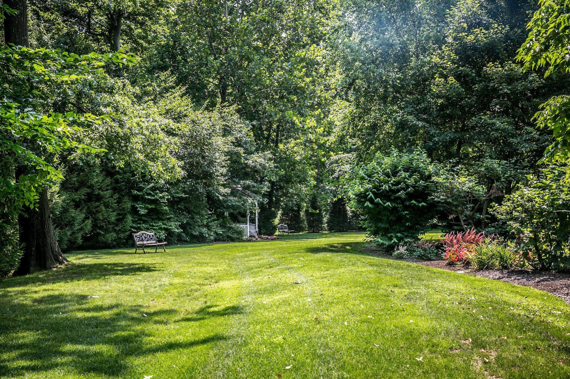 The Olde Mill Inn Basking Ridge Экстерьер фото