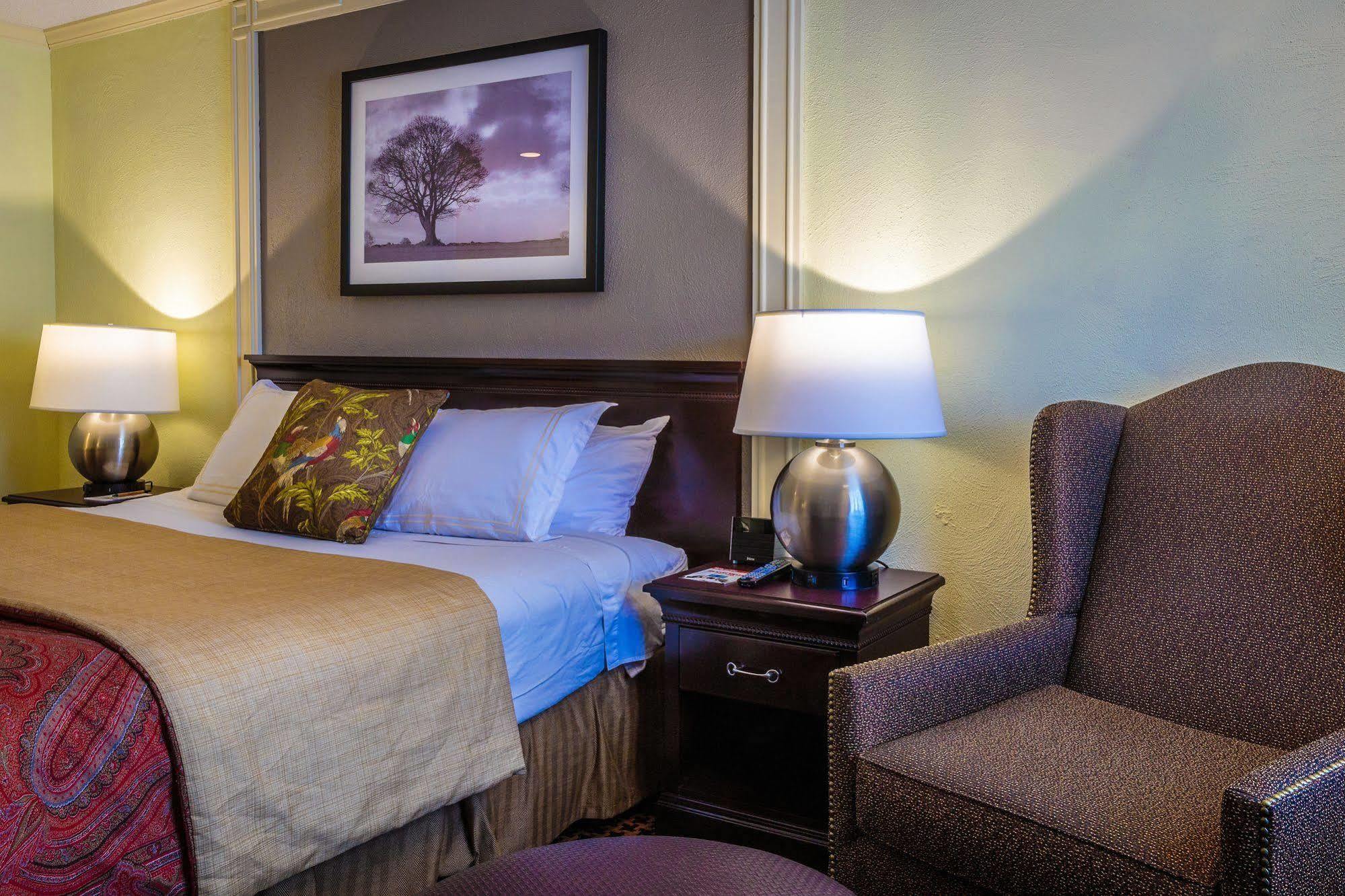 The Olde Mill Inn Basking Ridge Экстерьер фото