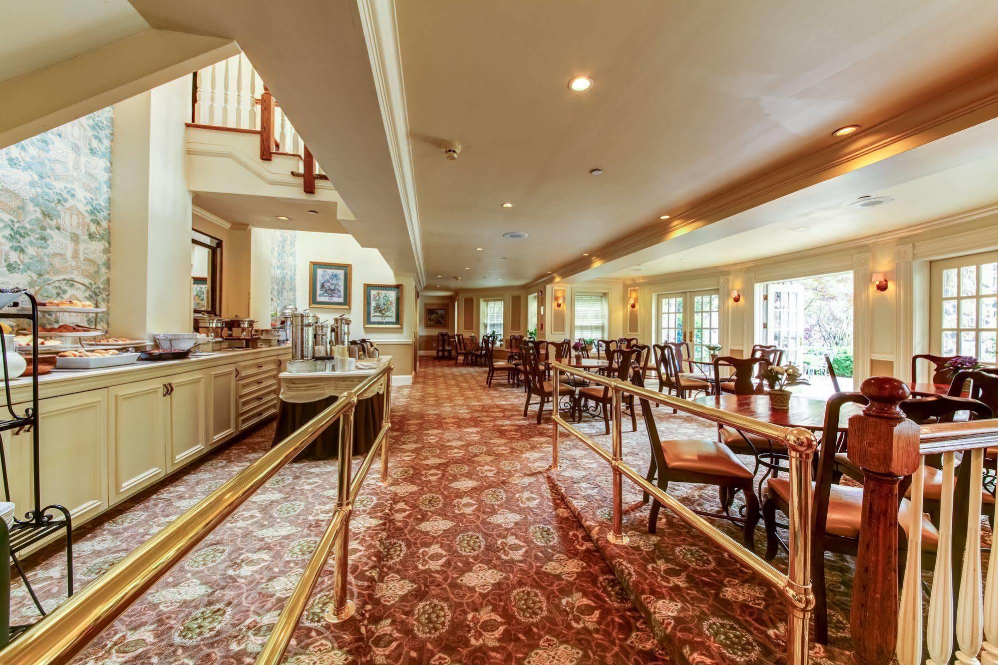 The Olde Mill Inn Basking Ridge Экстерьер фото