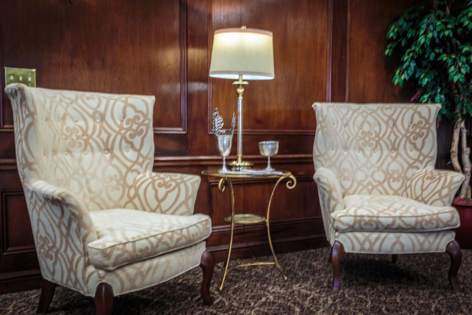 The Olde Mill Inn Basking Ridge Экстерьер фото